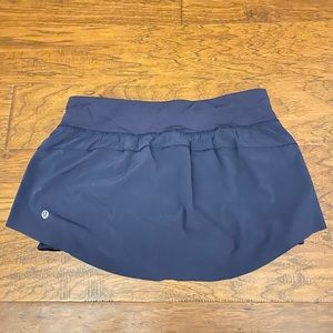 LULULEMON TENNIS SKIRT SIZE 6